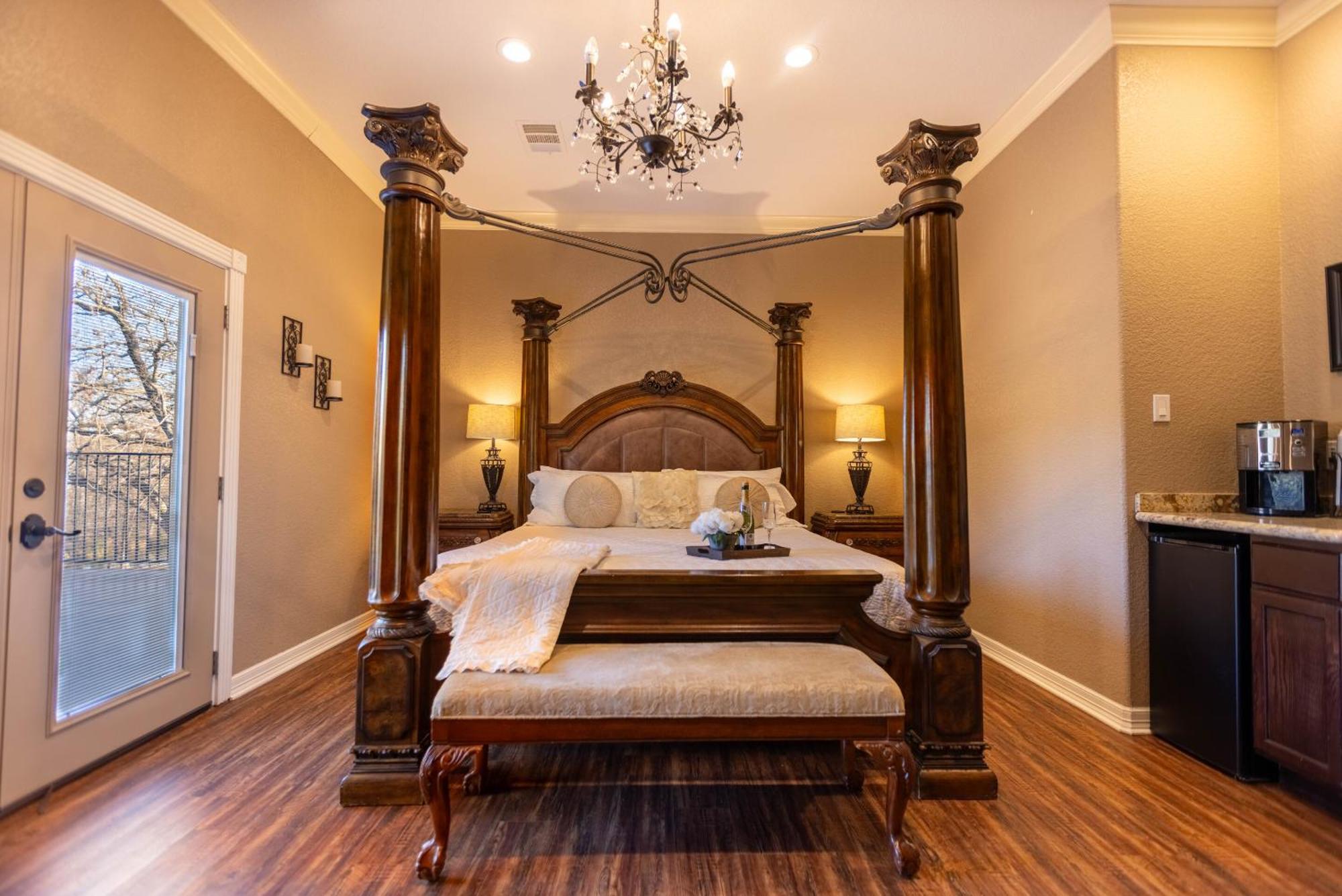 Messina Inn Wimberley Δωμάτιο φωτογραφία