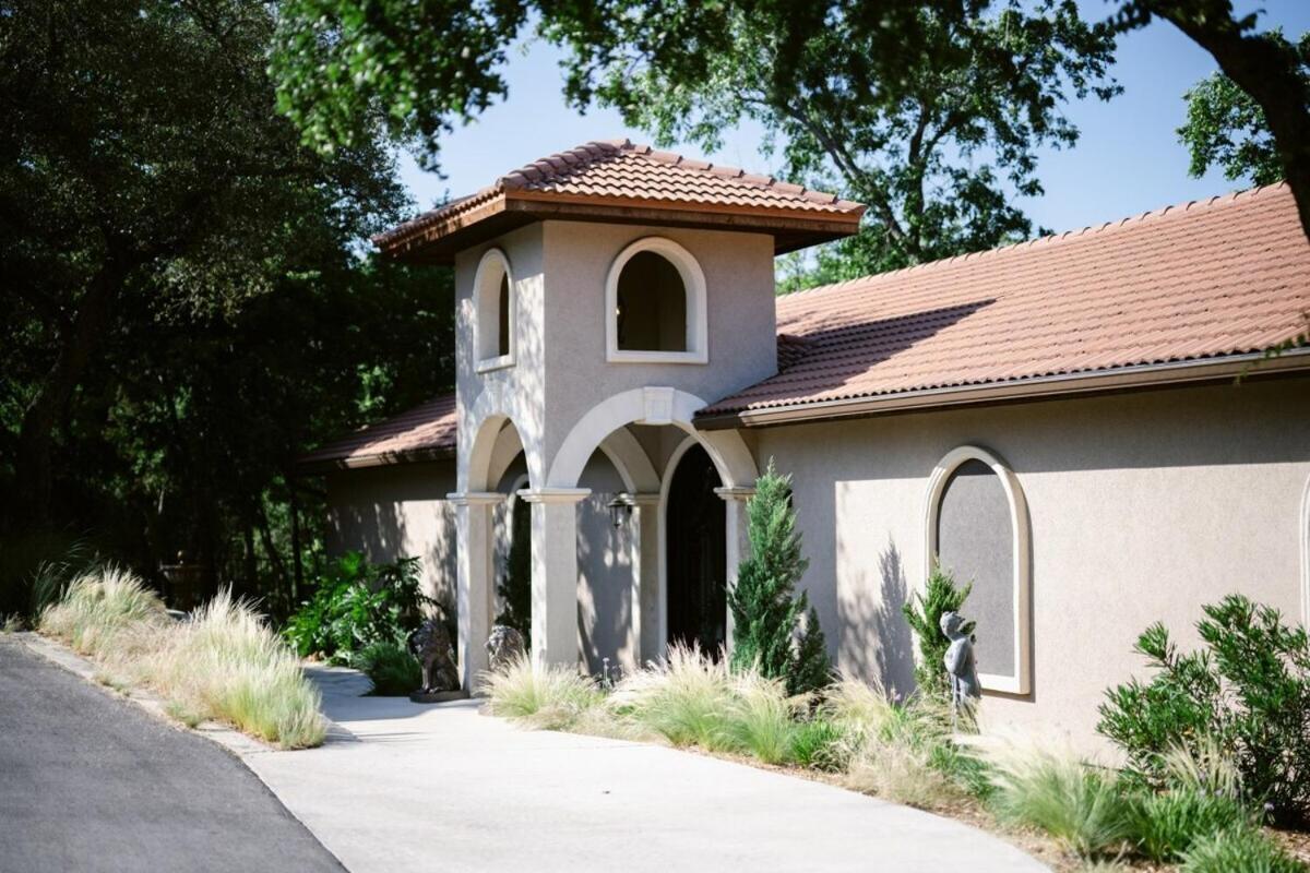 Messina Inn Wimberley Δωμάτιο φωτογραφία