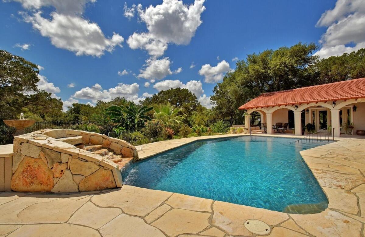 Messina Inn Wimberley Εξωτερικό φωτογραφία